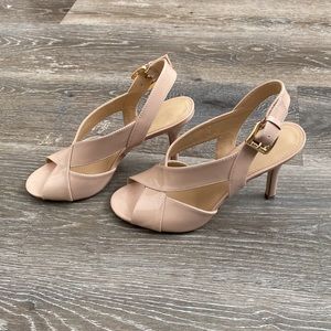 Michael Kors “Becky” Sandal, color “light blush” (light tan/pink), size 7.5 M 38